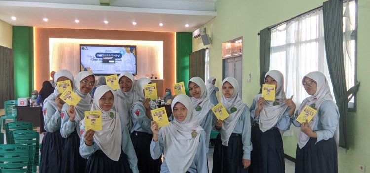 Cegah Kanker Serviks Sejak Dini, MTsN 2 Kota Kediri Gelar Imunisasi HPV
