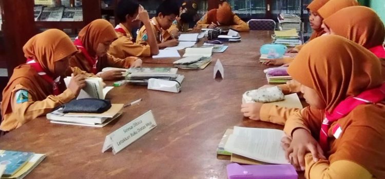 Tingkatkan Kualitas Pendidikan, Perpustakaan MTsN 2 Kota Kediri Bertransformasi ke Layanan Digital