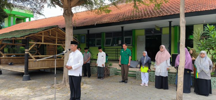 Kepala MTsN 2 Kota Kediri Tekankan Pentingnya Kebijaksanaan Siswa dalam Bersikap