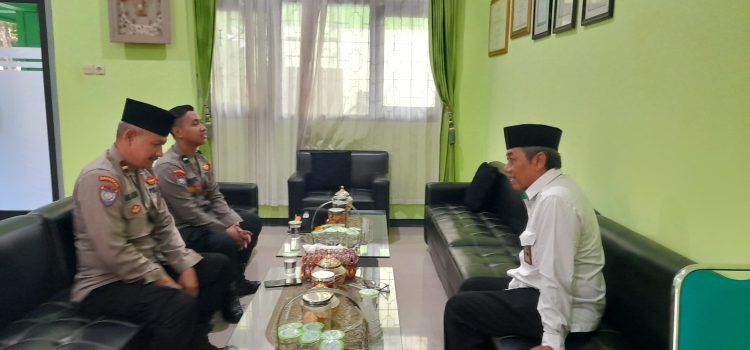 Kolaborasi Pendidikan dan Keamanan: Polres Kediri Kota Bekali Siswa MTsN 2 dengan Edukasi Moral Kolaborasi Pendidikan dan Keamanan: Polres Kediri Kota Bekali Siswa MTsN 2 dengan Edukasi Moral