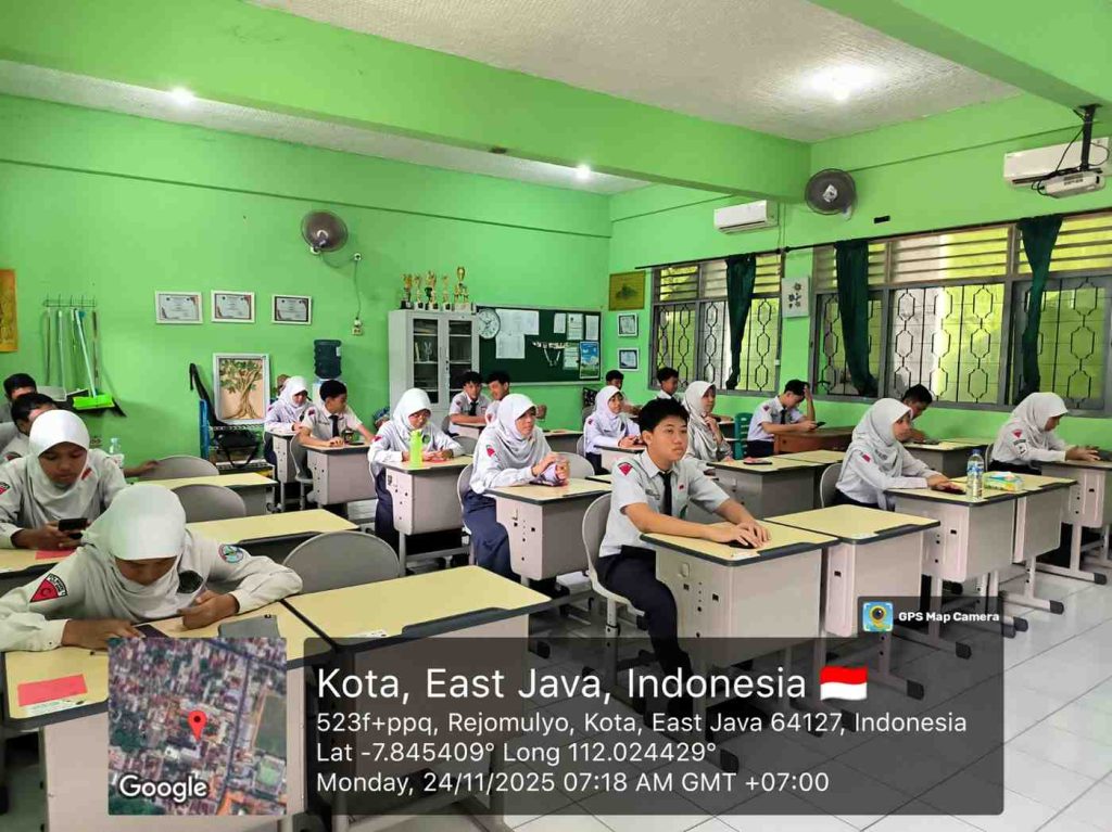 Siswa MTsN 2 Kota Kediri Mulai ASAS Akhir Semester dengan Sistem Digital